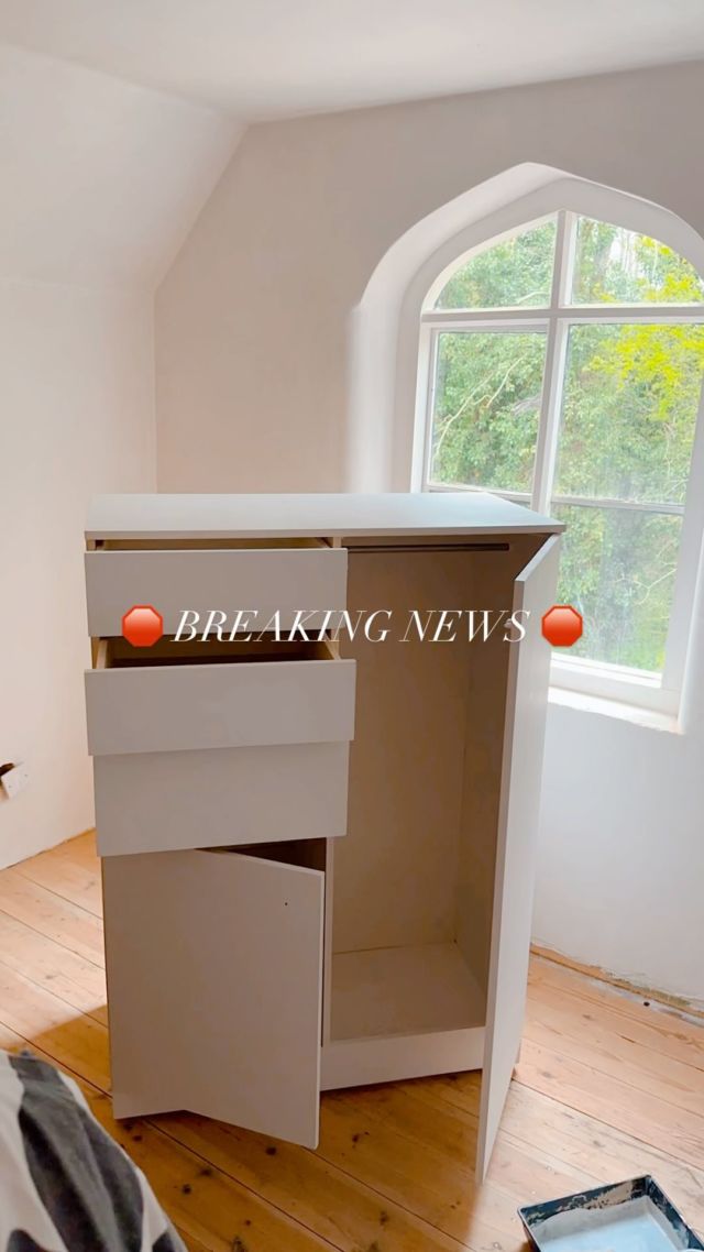 Shhhh just don’t tell the other projects 🤣 

Renovation is just the biggest jigsaw puzzle isn’t it? Especially when you live in while it’s being done. We have random boxes everywhere, there’s not one finished room BUT I feel so grateful and happy to be here on this journey with this house 🥰 

Now tell me… how many projects do you have on the go right now? 👇🏽

#wardrobe #binprimer #renovation #furnitureupcycle #renovationproject #renovationjourney #boybedroom #homeimprovements #hometransformation #myhousethismonth #housetohome #apartmenttherapy #interiormilk #fixerupper #newinteriorsontheblock #interieurs #homestyle #interiorlove #interiorstyle #interior4inspo #interior_and_living #interior9508 #interior125 #interior123 #doerupper #inspire_me_home_decor #interior4all